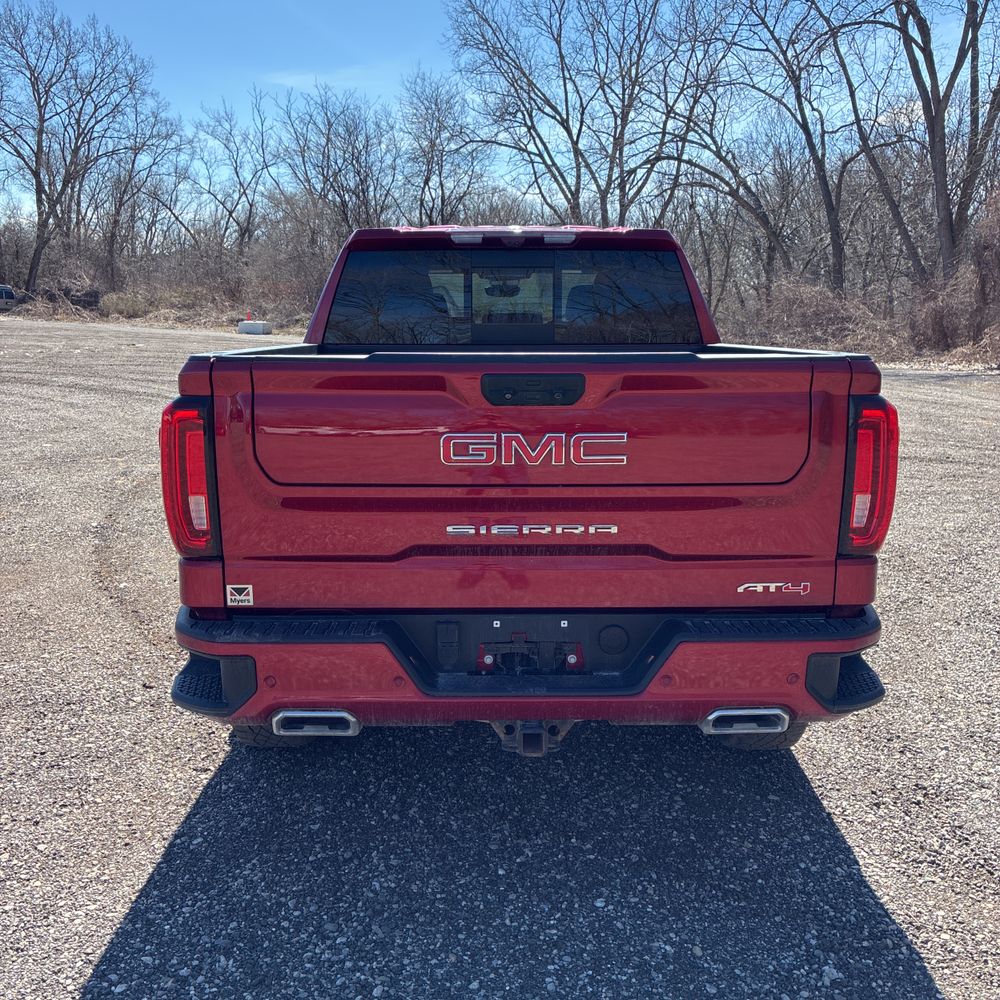 2023 GMC Sierra 1500 AT4