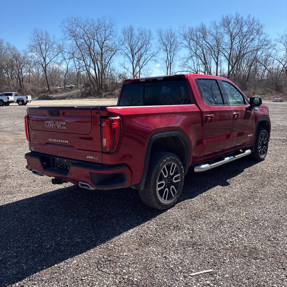 2023 GMC Sierra 1500 AT4
