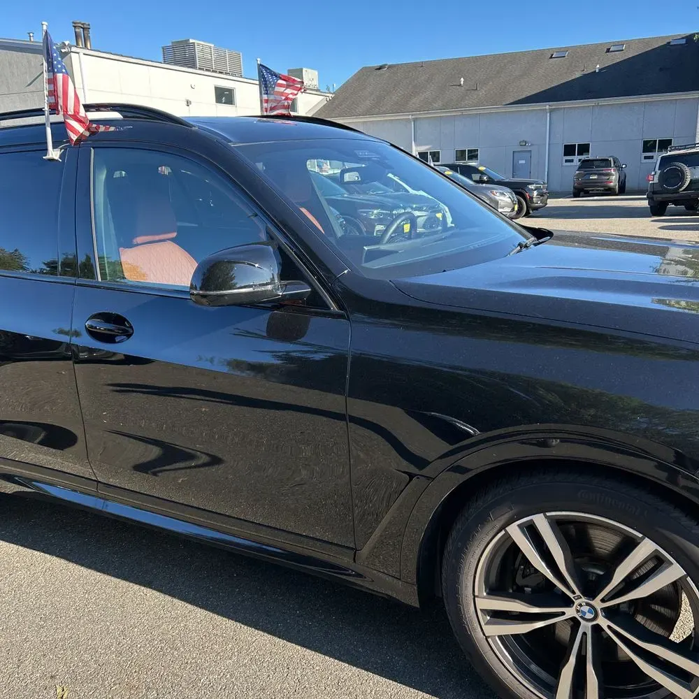 2025 BMW X7 M60i