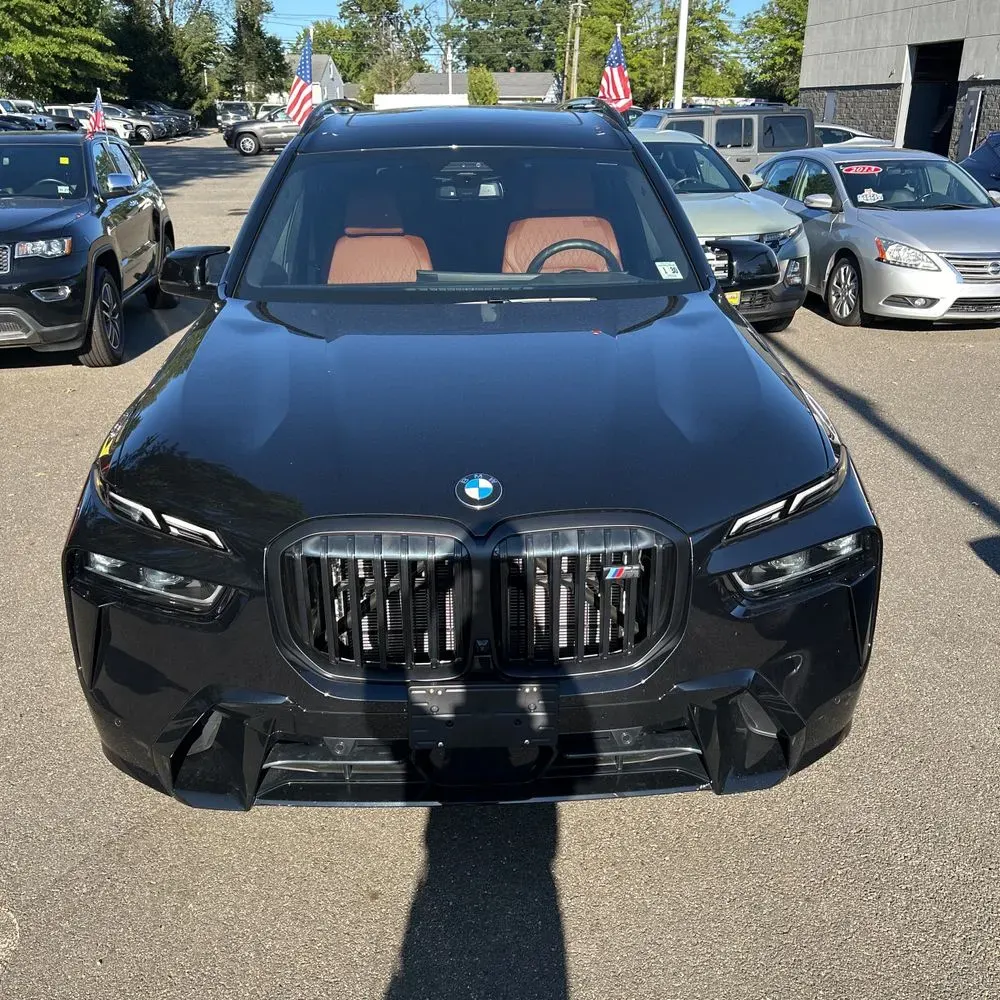 2025 BMW X7 M60i