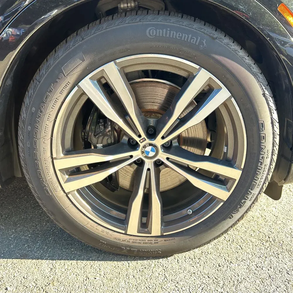 2025 BMW X7 M60i