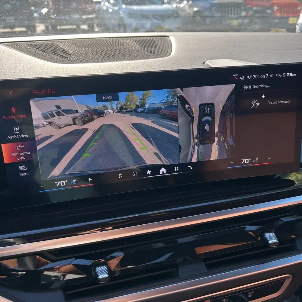 2025 BMW X7 M60i