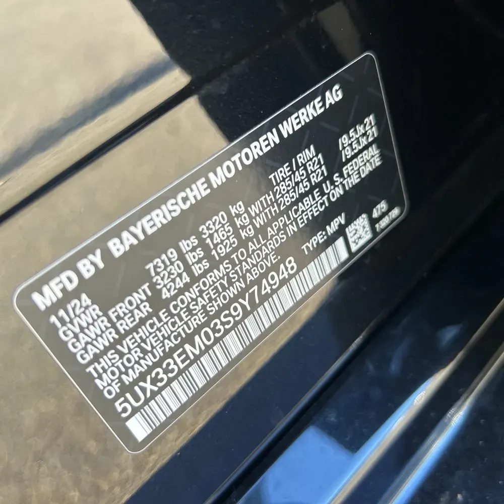 2025 BMW X7 M60i