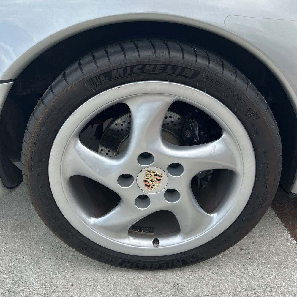 1998 Porsche 911 Carrera
