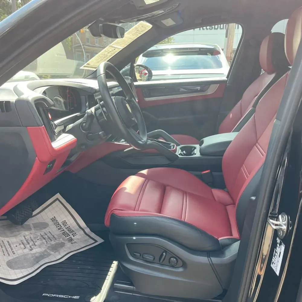 2024 Porsche Cayenne Base