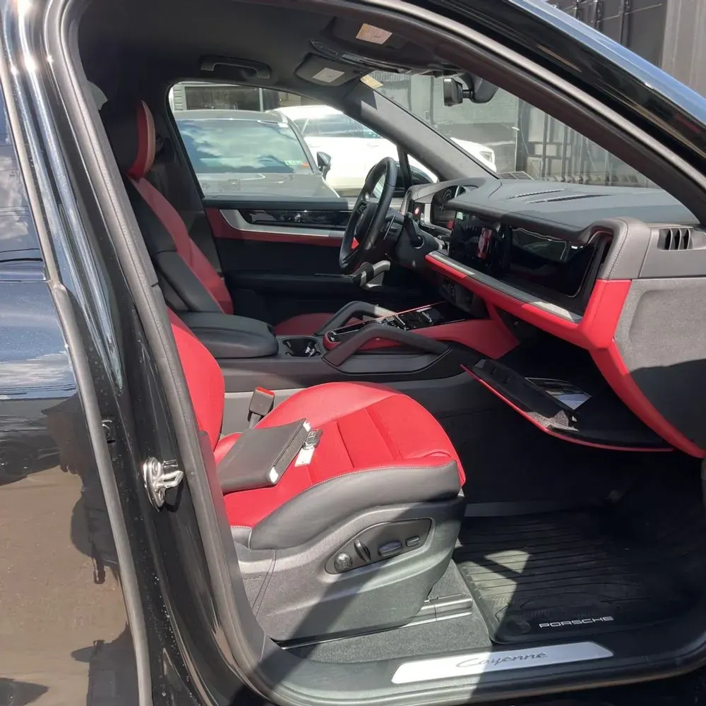 2024 Porsche Cayenne Base