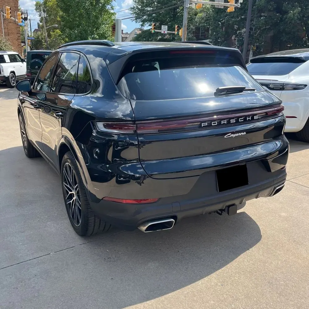 2024 Porsche Cayenne Base