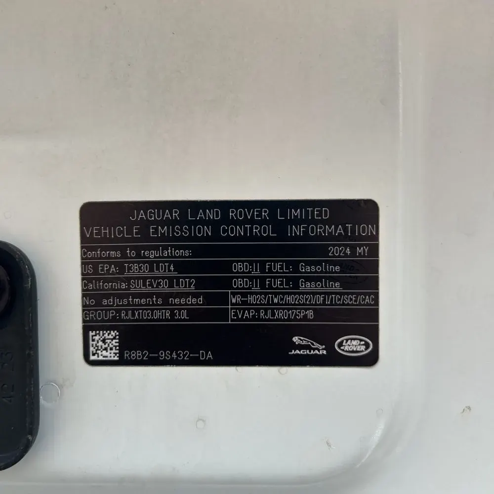 2024 Land Rover Defender 90 P400 X-Dynamic SE
