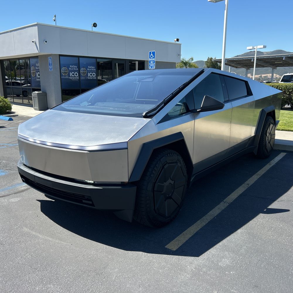 2024 Tesla Cybertruck CyberBeast