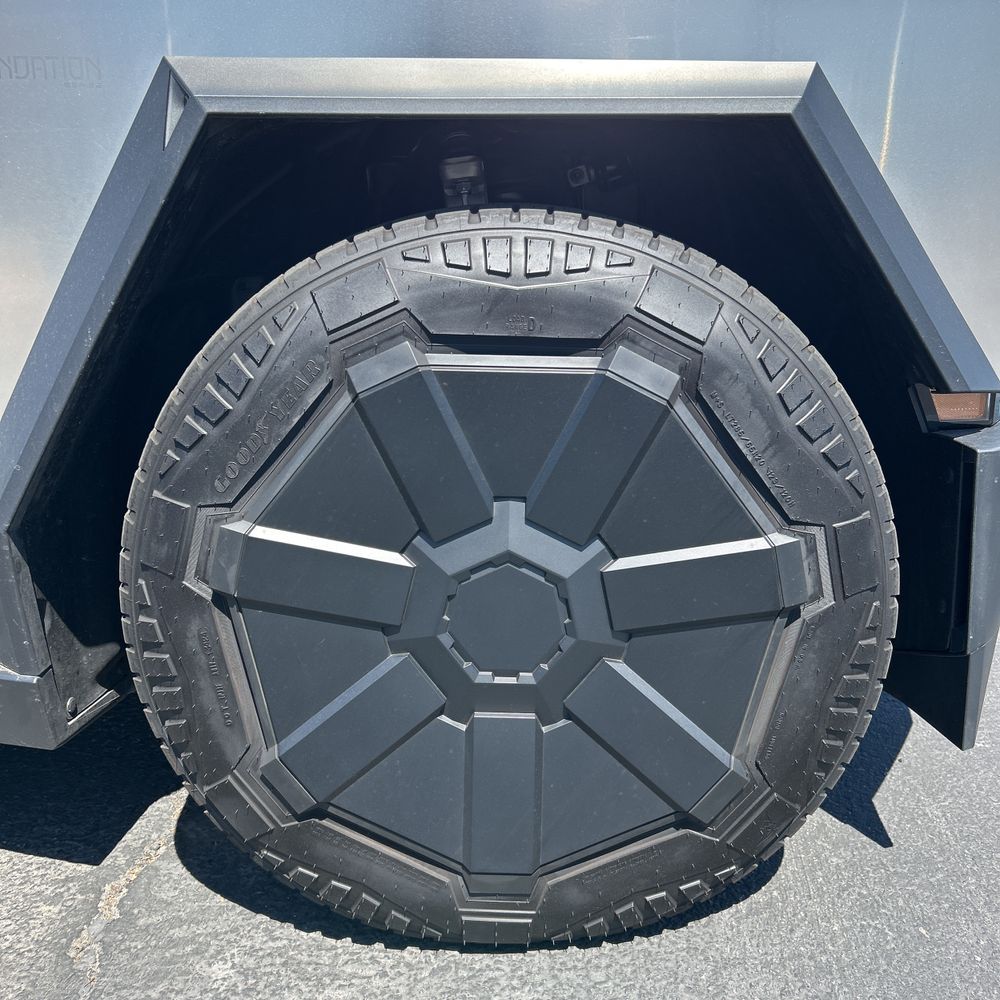2024 Tesla Cybertruck CyberBeast