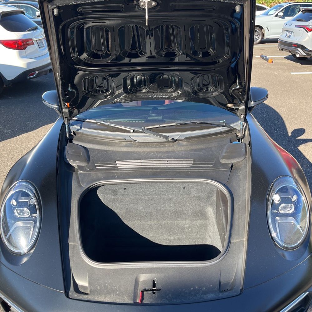 2020 Porsche 911 Carrera 4S