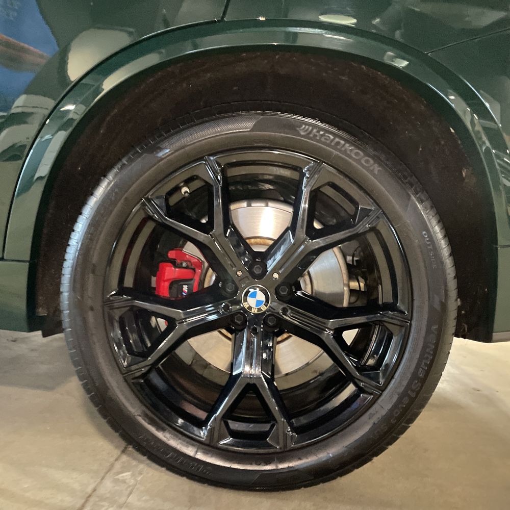 2024 BMW X5 M60i