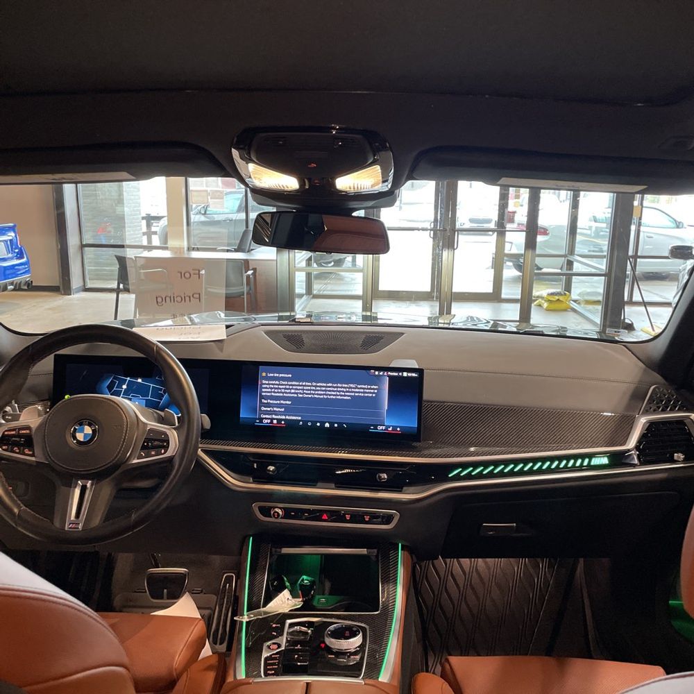 2024 BMW X5 M60i