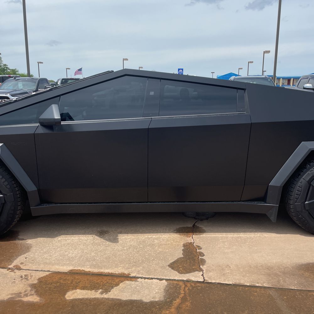2024 Tesla Cybertruck Base