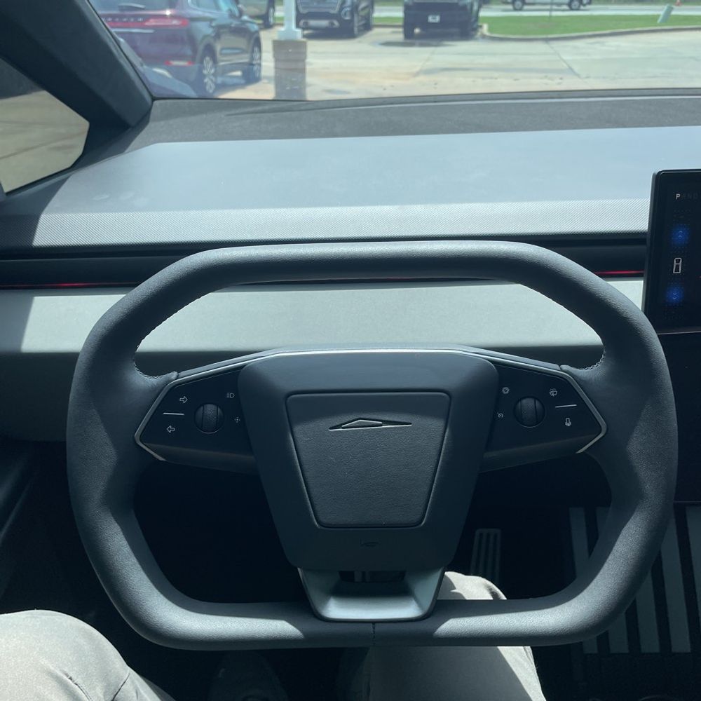 2024 Tesla Cybertruck Base