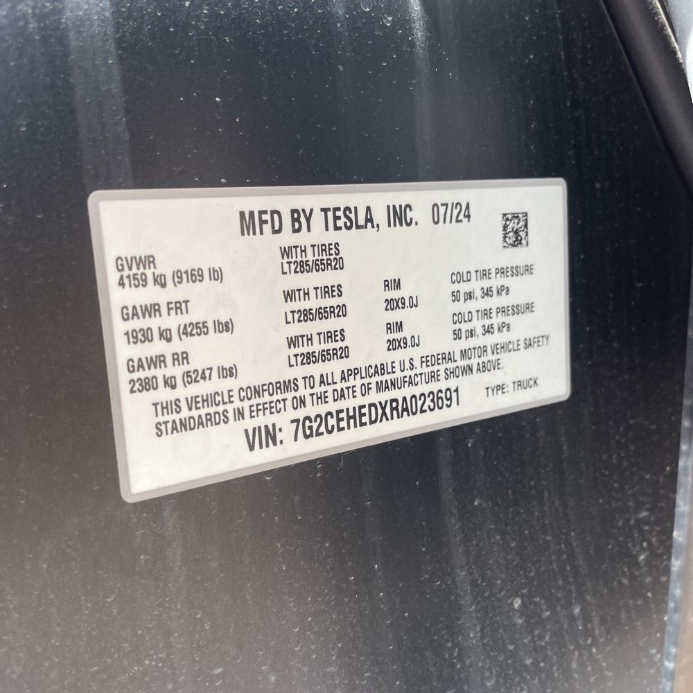 2024 Tesla Cybertruck Base
