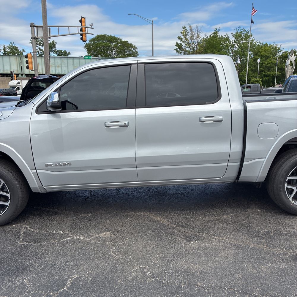 2026 Ram 1500 Laramie Crew Cab 4x4 5'7" Box
