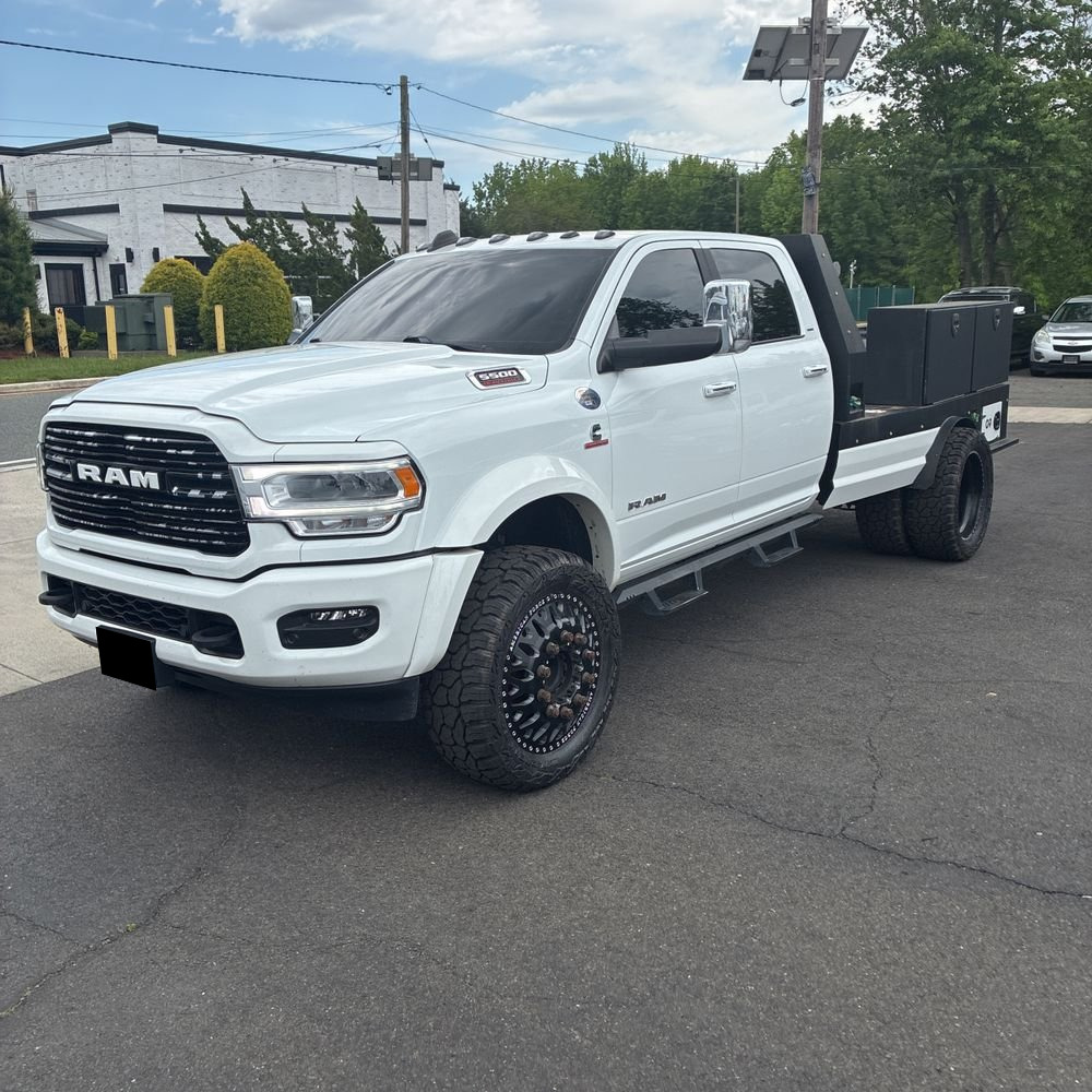 2022 Ram 5500 Chassis Tradesman/SLT/Laramie/Limited