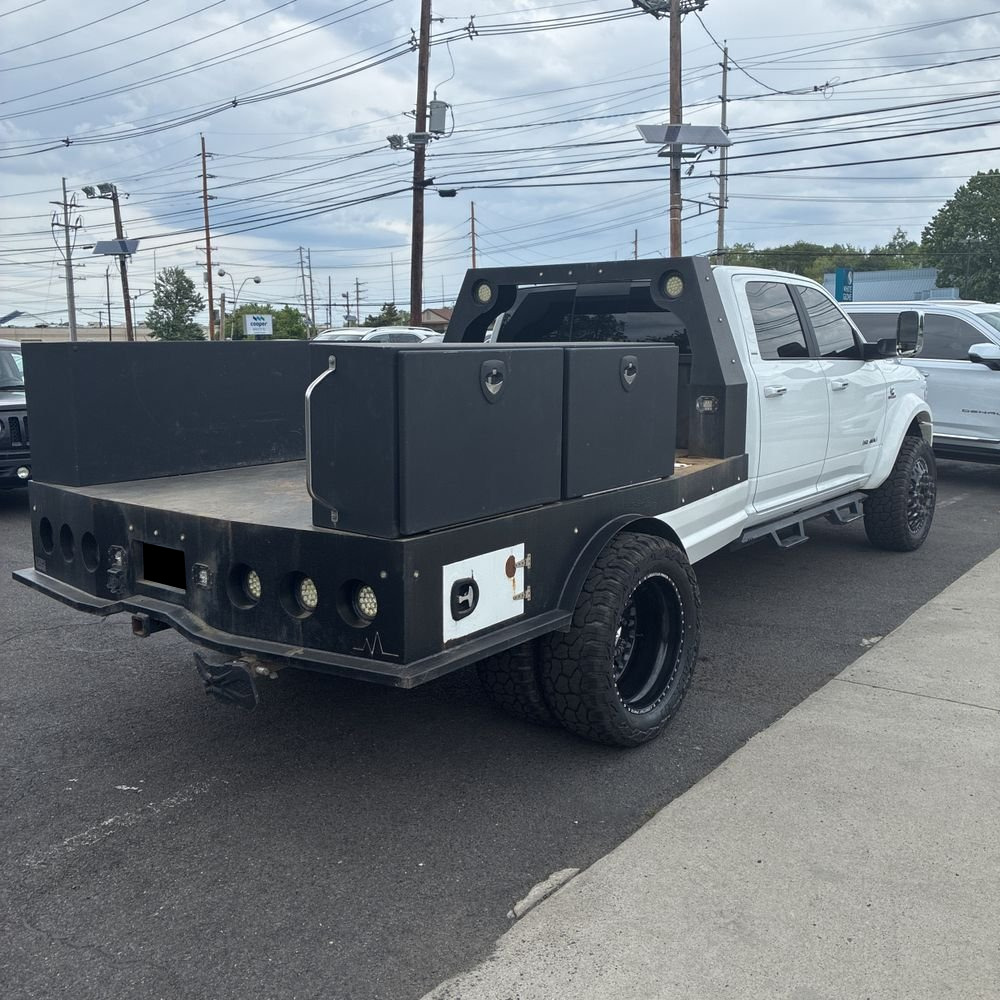 2022 Ram 5500 Chassis Tradesman/SLT/Laramie/Limited