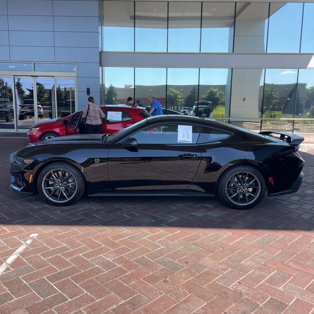 2024 Ford Mustang Dark Horse