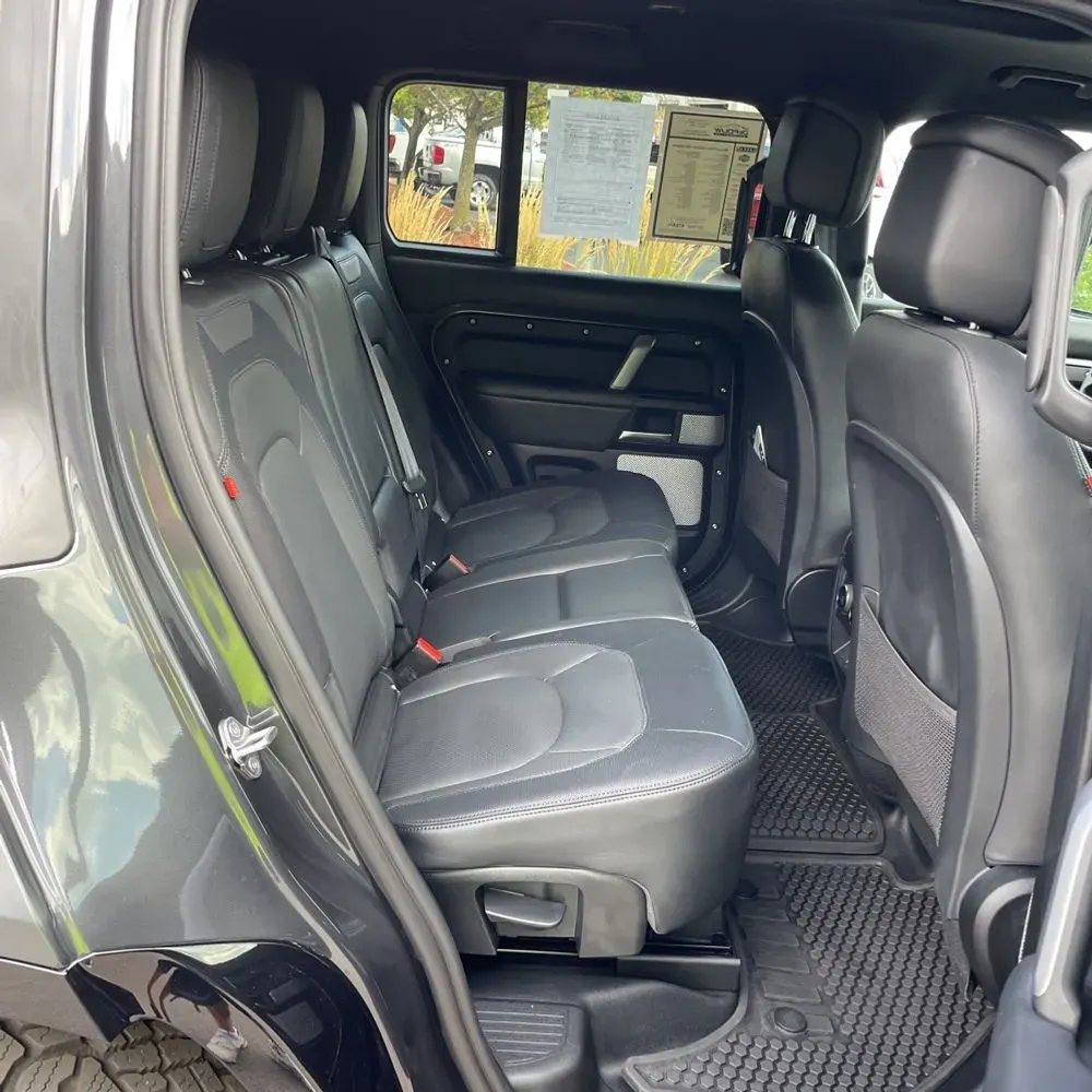 2024 Land Rover Defender 130 Outbound P400