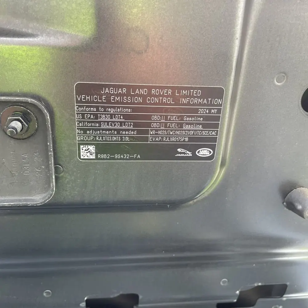 2024 Land Rover Defender 130 Outbound P400
