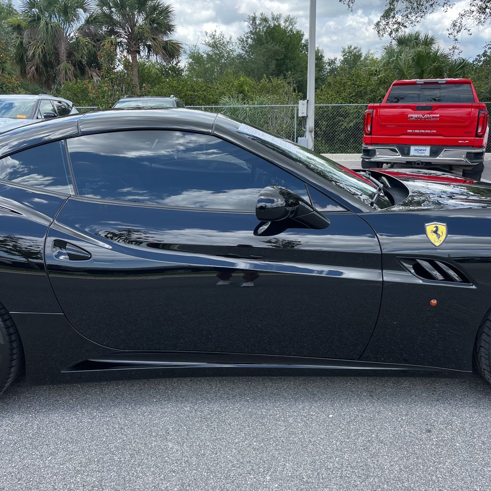 2013 Ferrari California Base