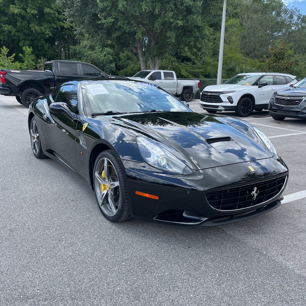2013 Ferrari California Base
