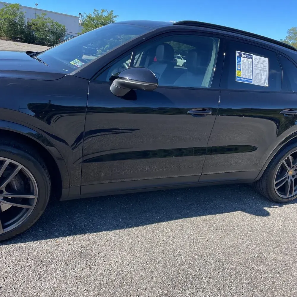 2022 Porsche Cayenne Platinum Edition