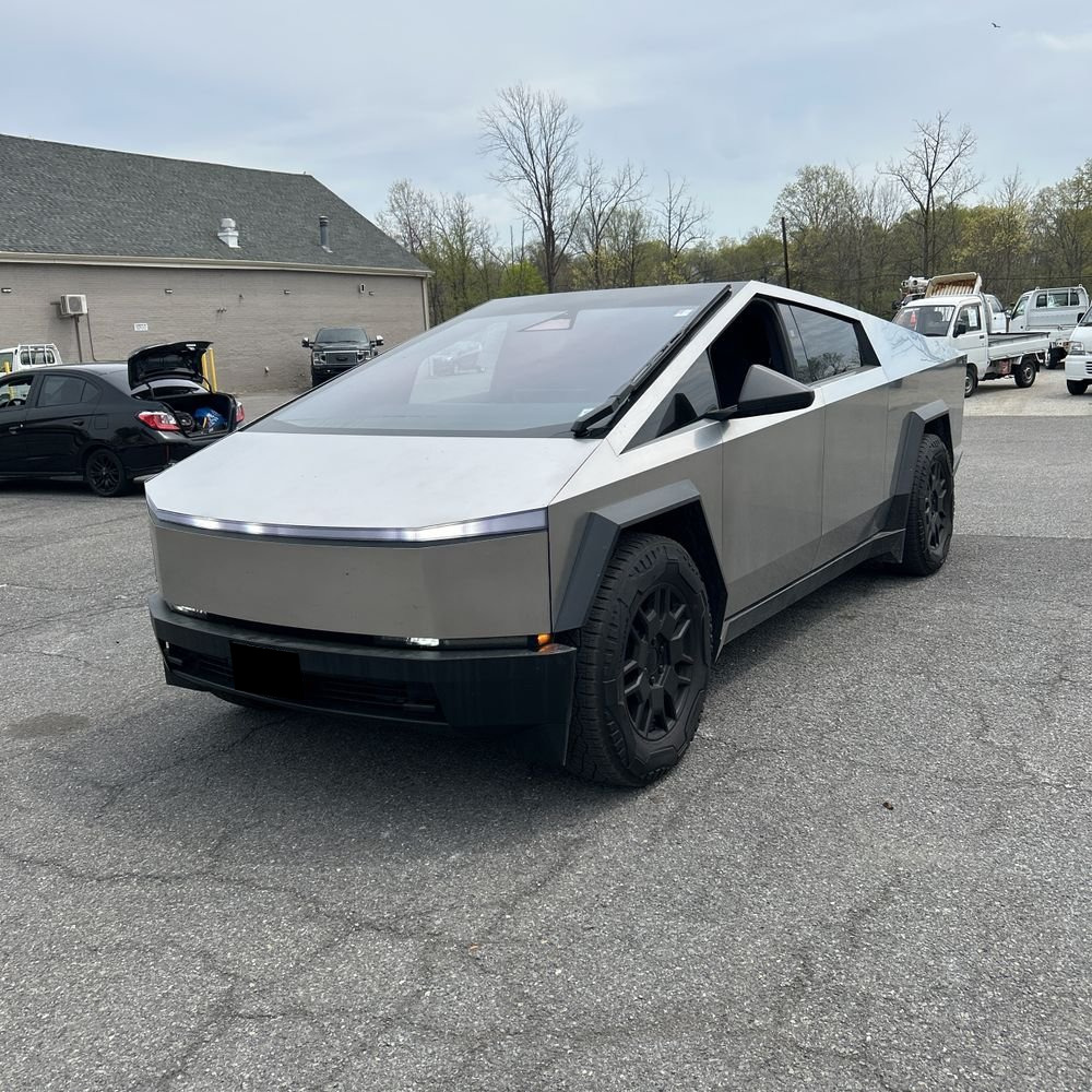2024 Tesla Cybertruck Base