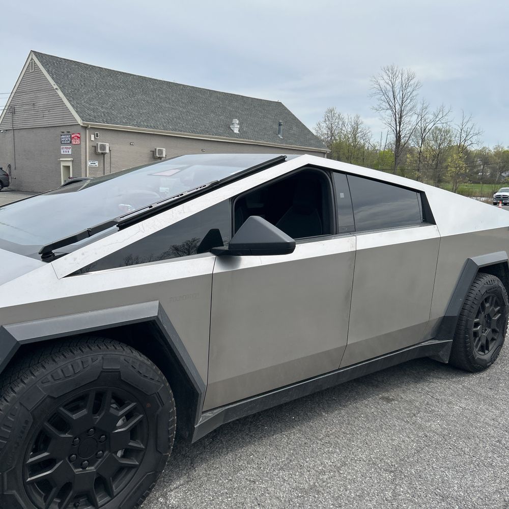 2024 Tesla Cybertruck Base