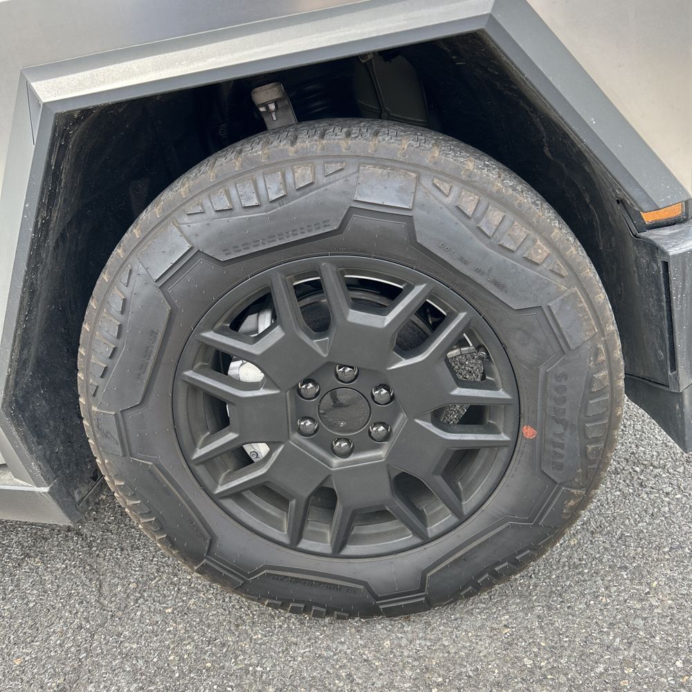 2024 Tesla Cybertruck Base