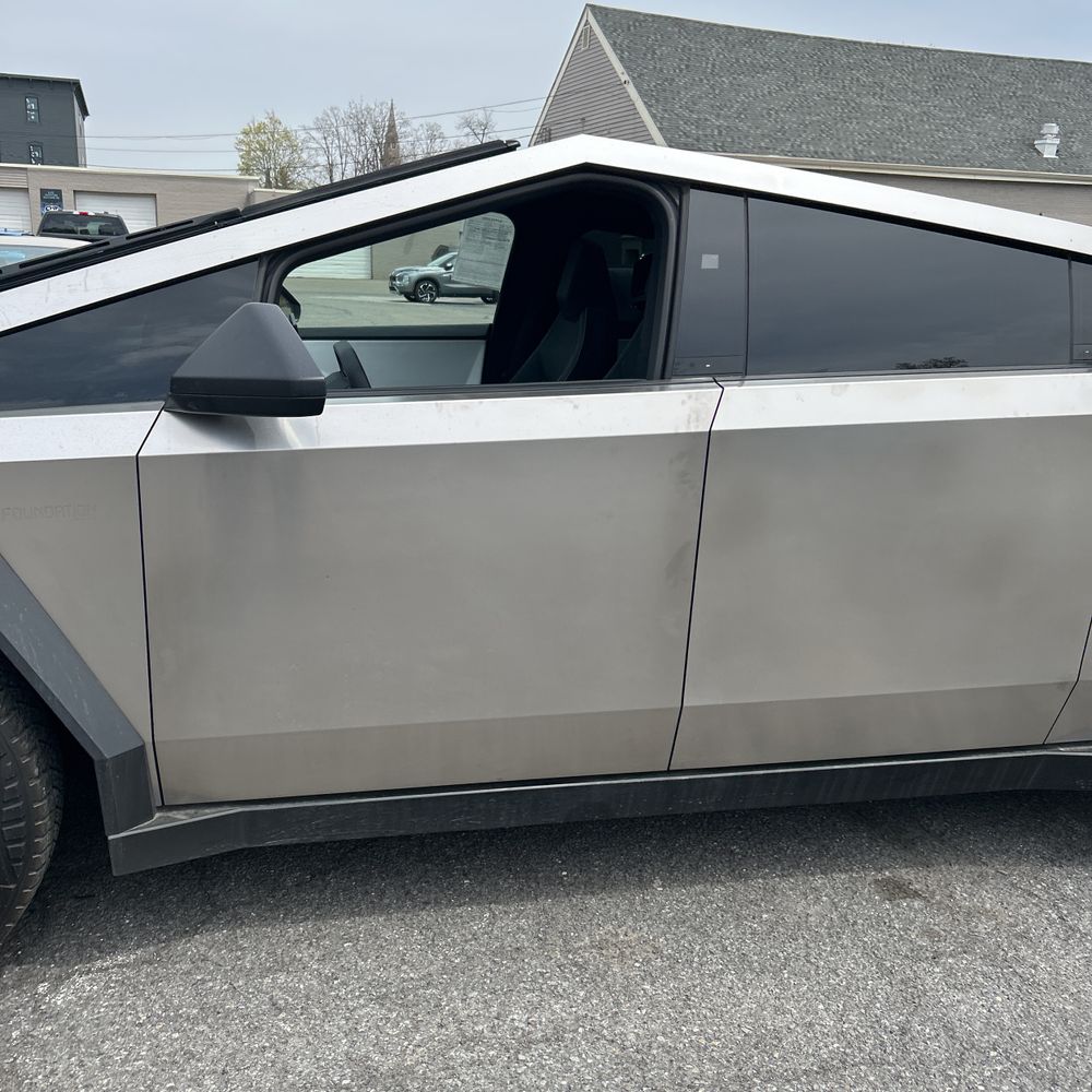 2024 Tesla Cybertruck Base