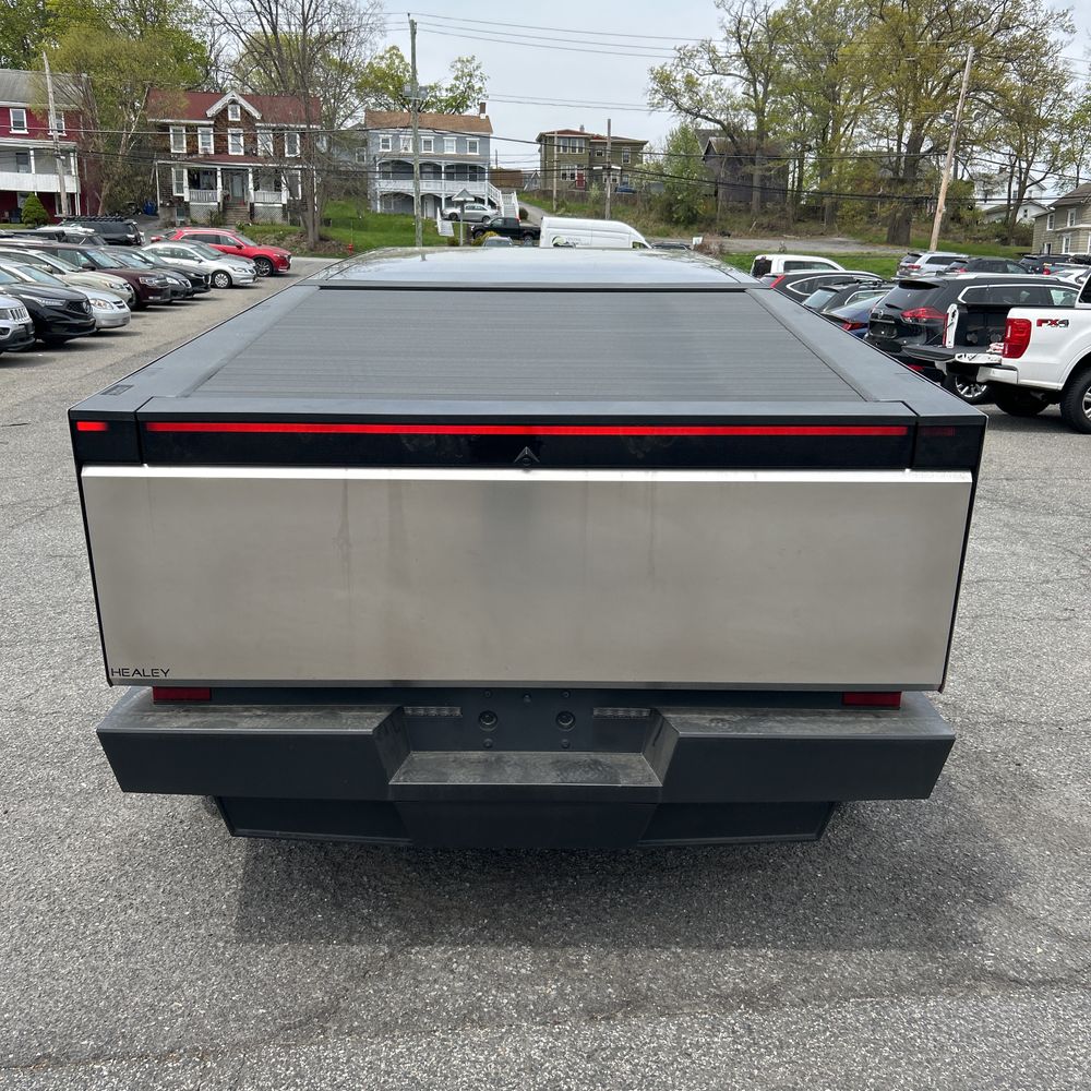 2024 Tesla Cybertruck Base