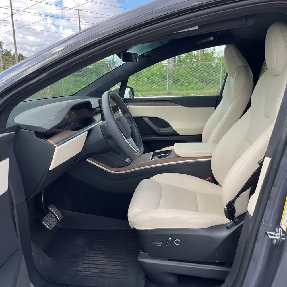 2023 Tesla Model X Long Range