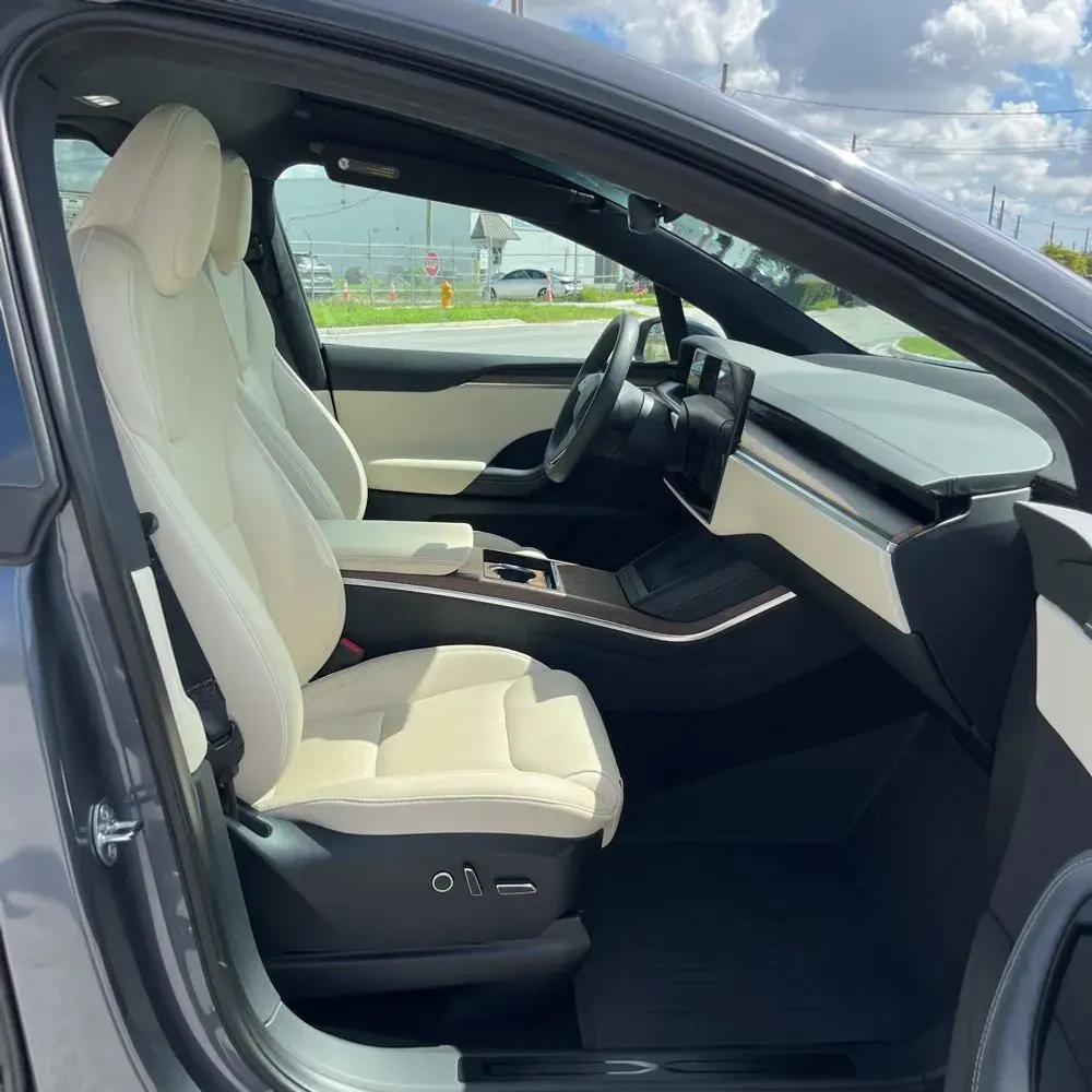 2023 Tesla Model X Long Range