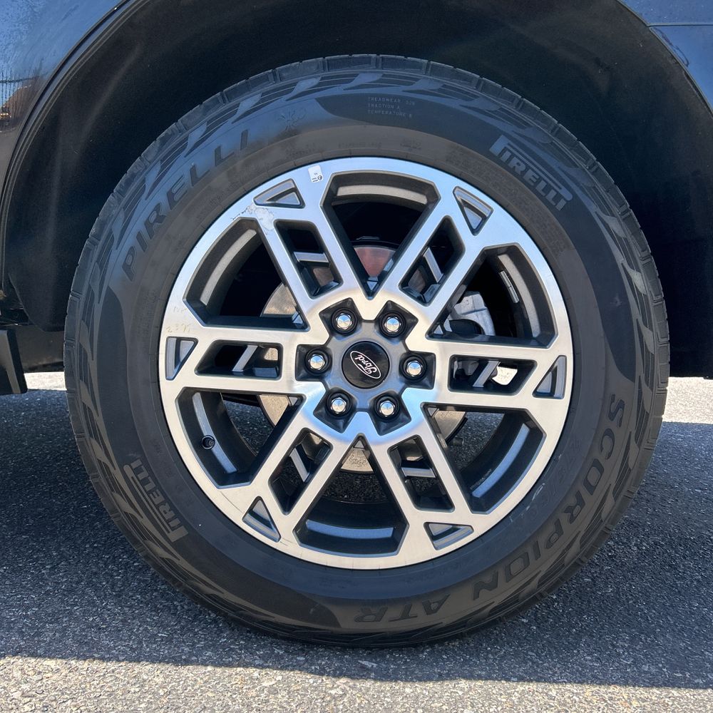 2025 Ford Expedition Active