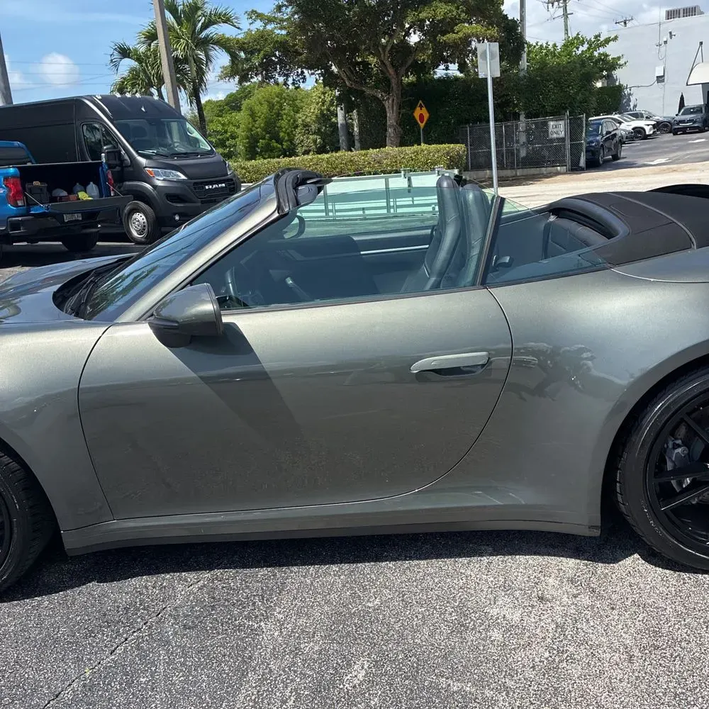 2020 Porsche 911 Carrera Cabriolet