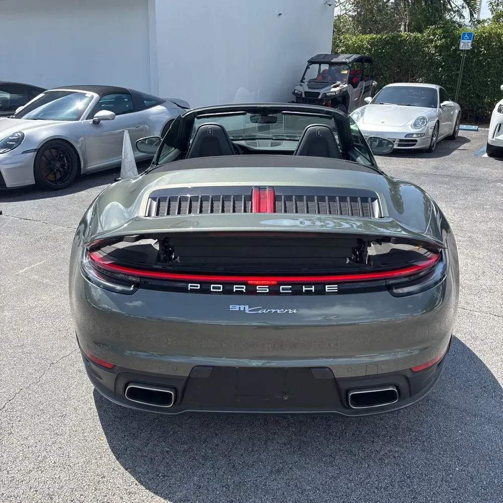 2020 Porsche 911 Carrera Cabriolet