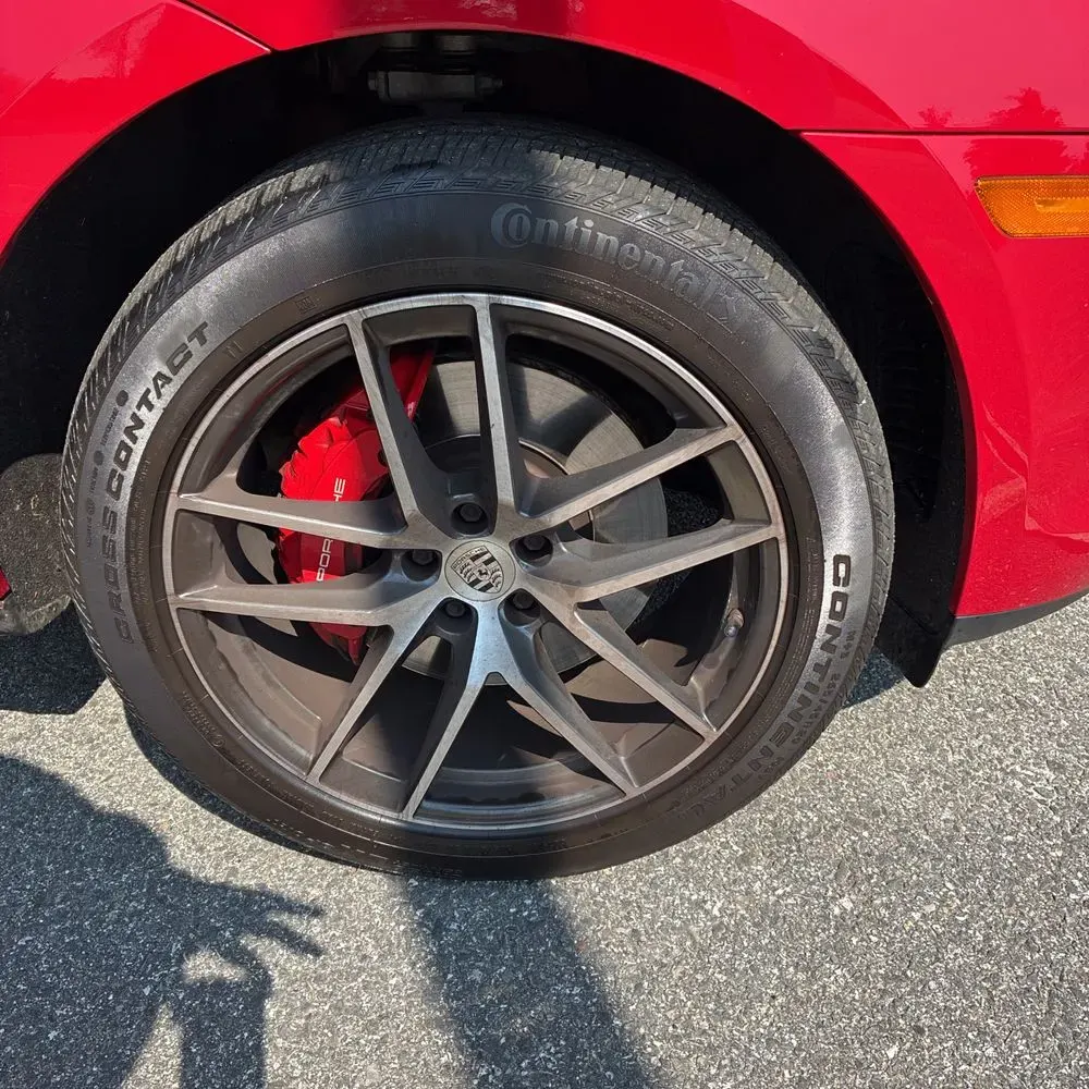 2022 Porsche Macan S