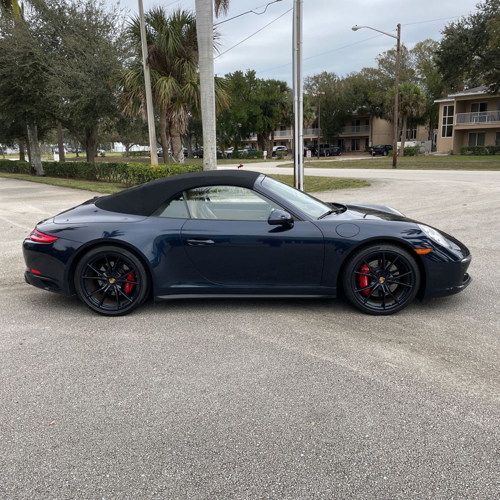 2018 Porsche 911 Carrera 4S