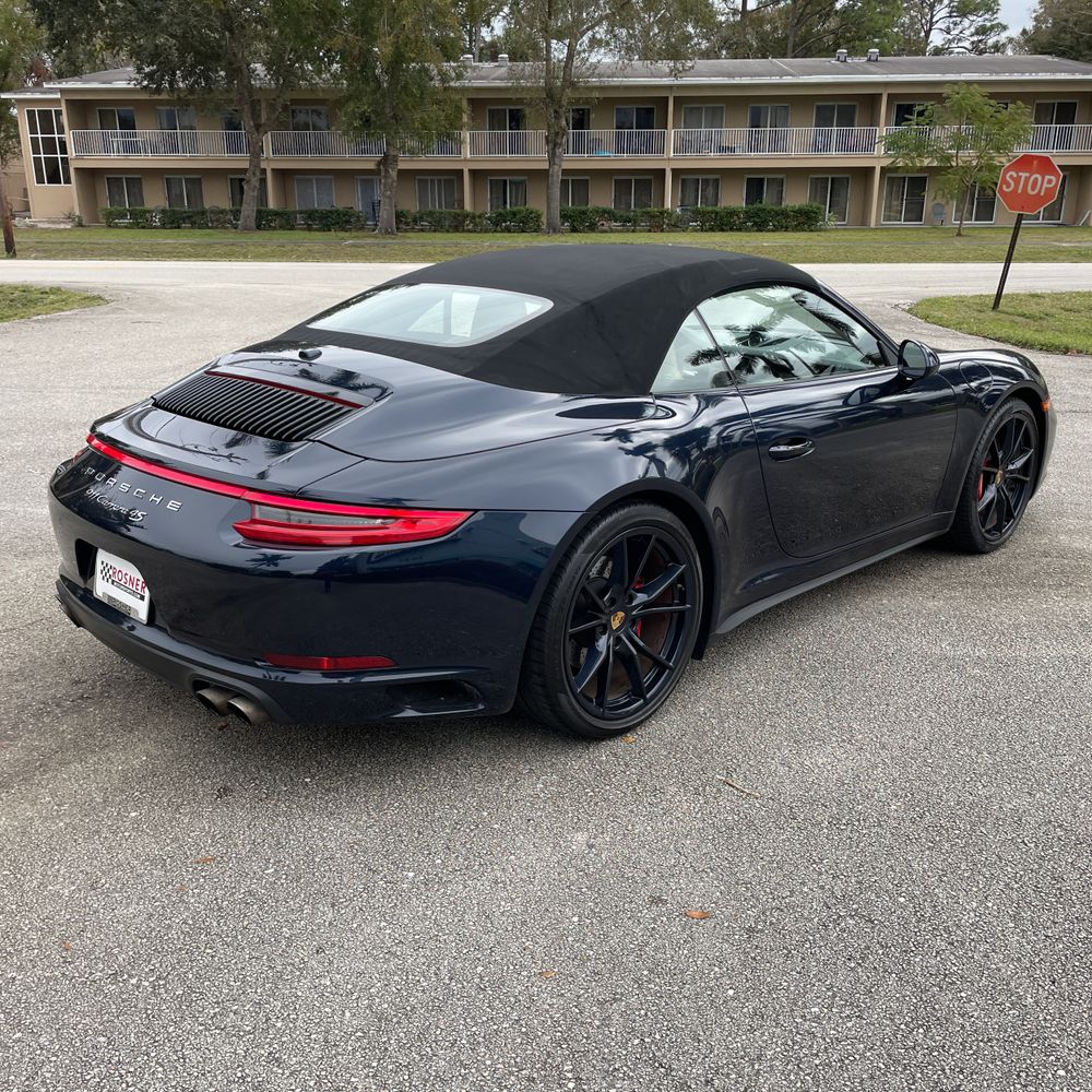 2018 Porsche 911 Carrera 4S