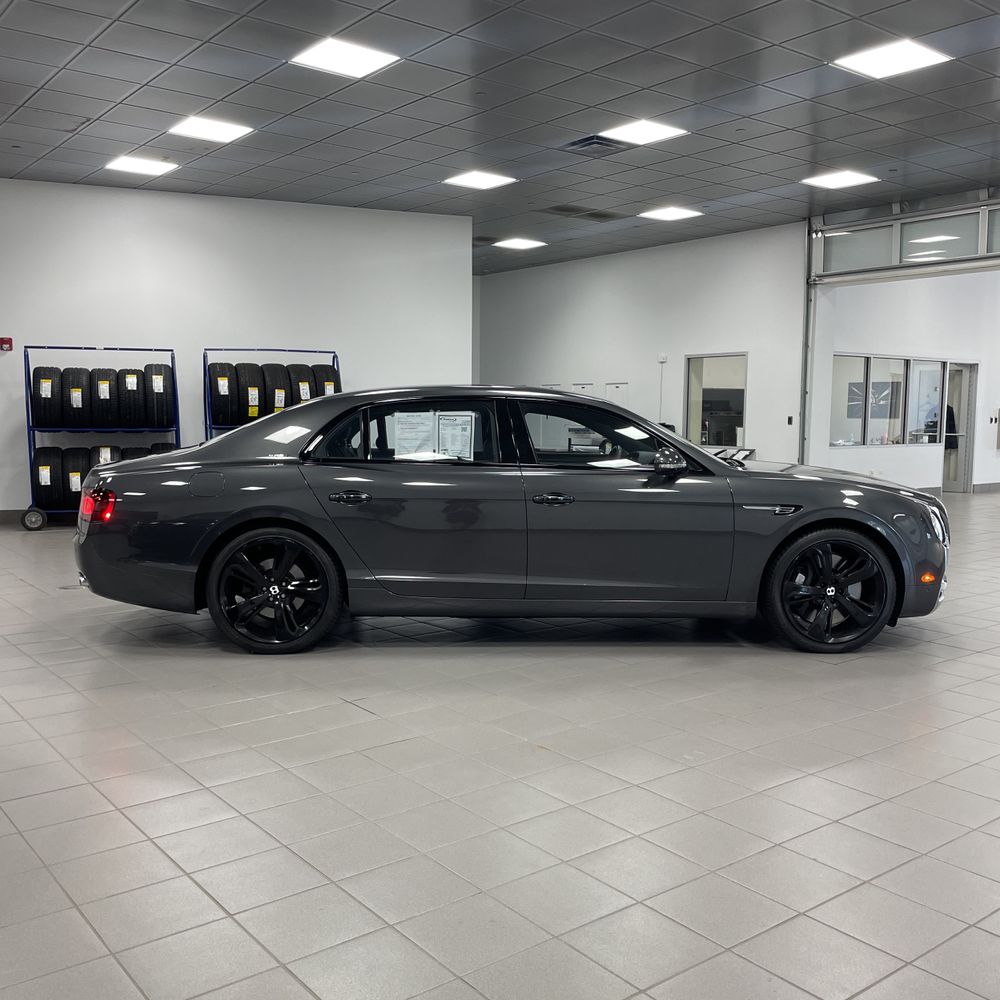 2018 Bentley Flying Spur Base