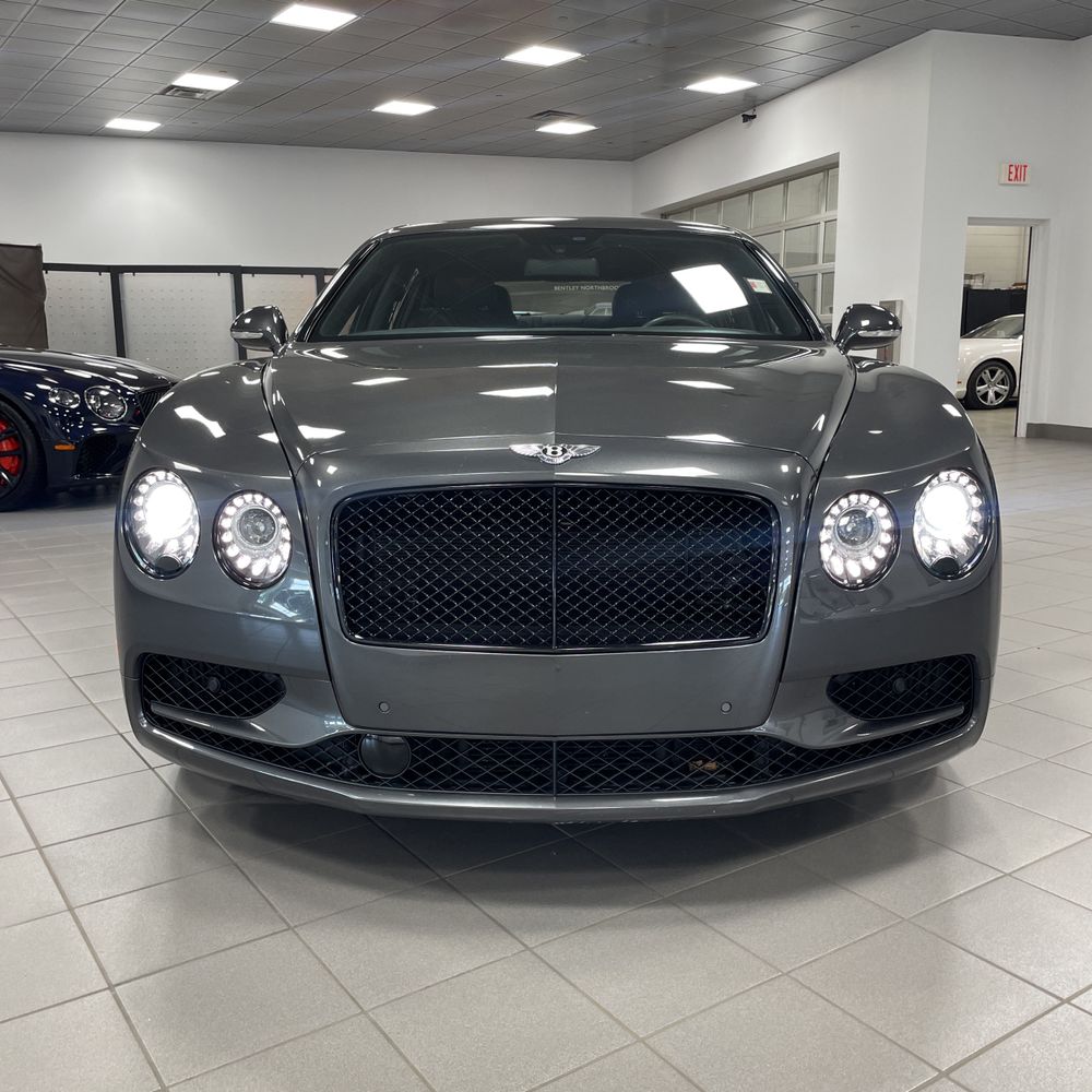 2018 Bentley Flying Spur Base