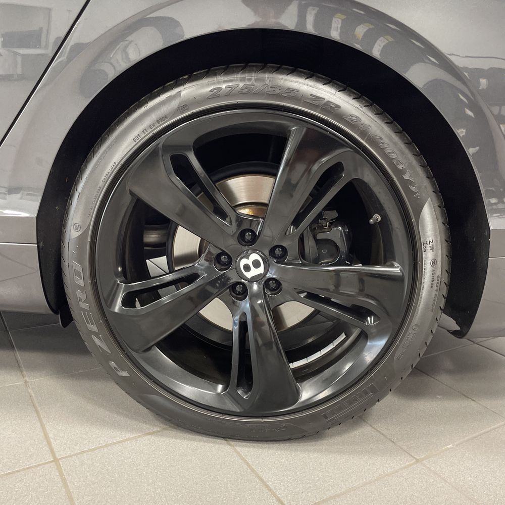 2018 Bentley Flying Spur Base