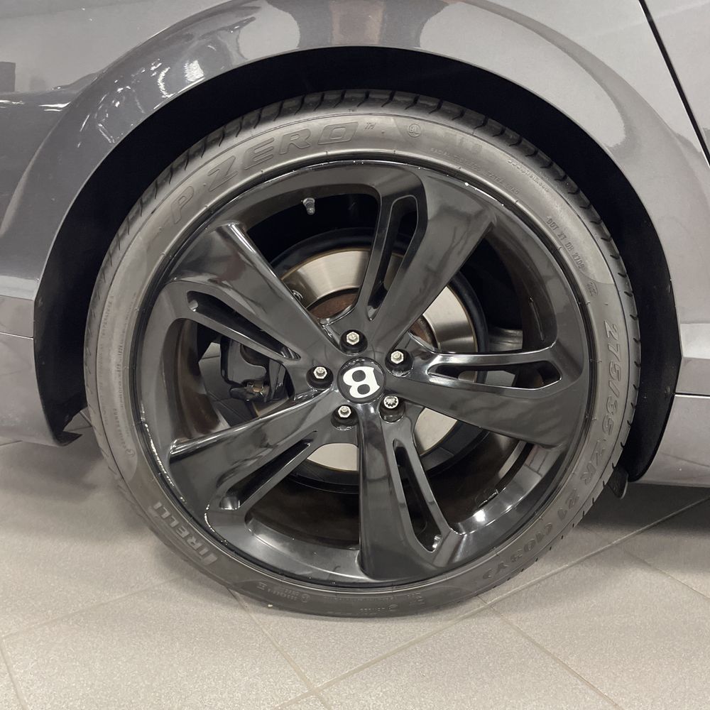 2018 Bentley Flying Spur Base