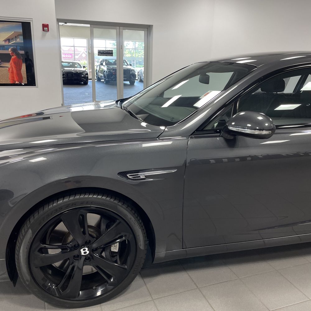 2018 Bentley Flying Spur Base