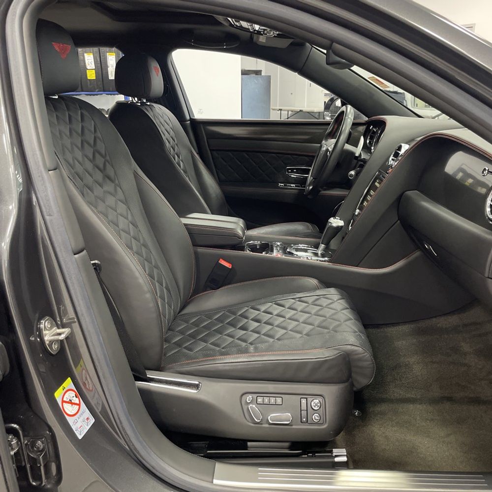 2018 Bentley Flying Spur Base