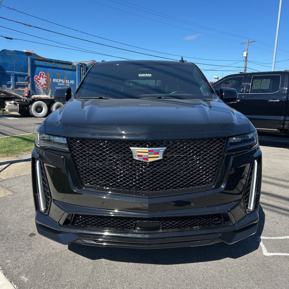 2023 Cadillac Escalade-V ESV Base