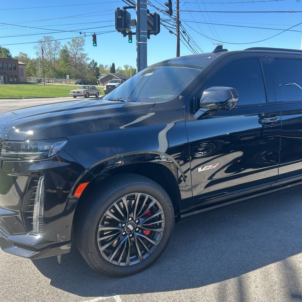 2023 Cadillac Escalade-V ESV Base